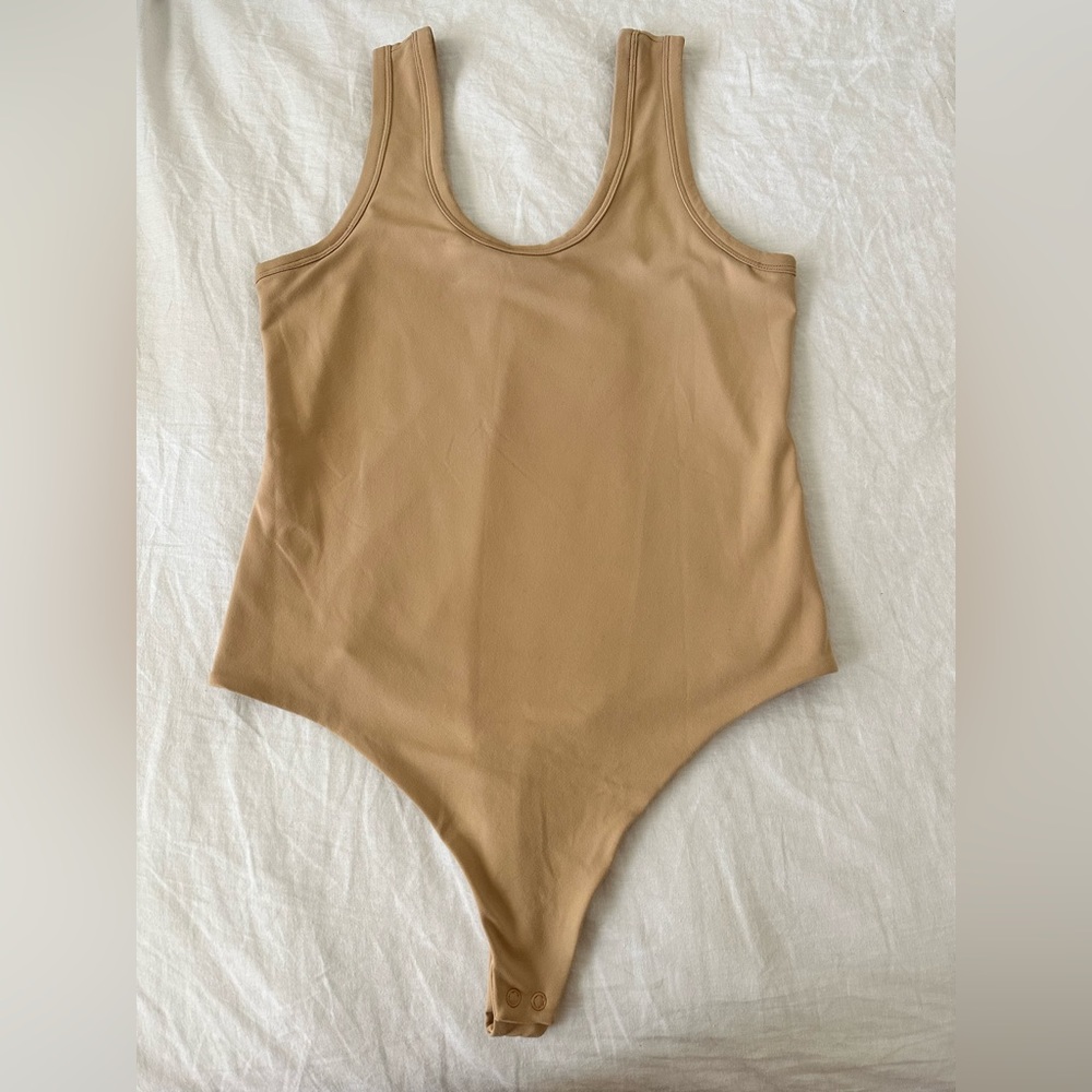 Nuuds scoop neck bodysuit in Oat